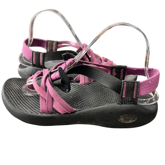 Chaco Sandal Women's W8 Toe Loop‎ Vibram Yampa Ankle Strap Pink and Black - Picture 1 of 9